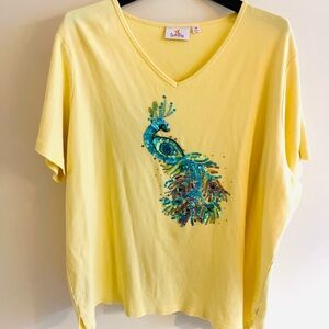 Quacker Factory Short Sleeve T Shirt Knit Top Peacock Graphic Sz 3X Yellow